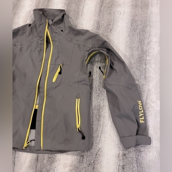 FlyLow Softshell jacket grey and neon green women’s ski coat - Picture 2 of 7